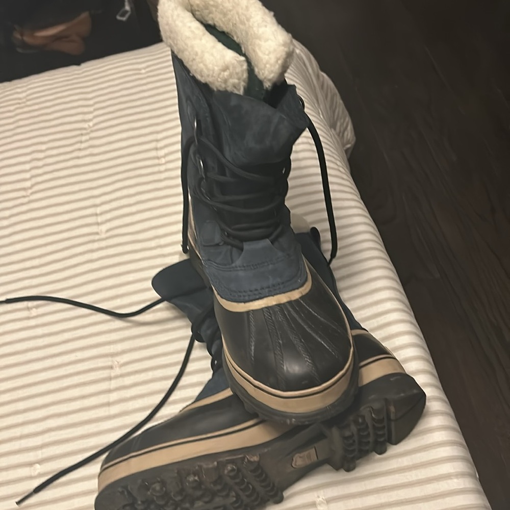 Sorel Caribou winter boots EUC - Picture 4 of 12